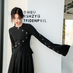 紅葉服飾 品牌故事、設計理念與時尚影響力